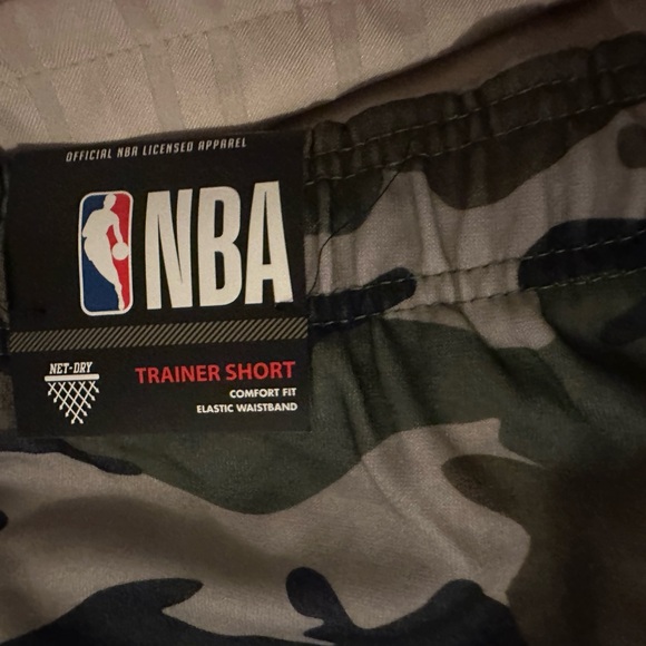 NWT NBA basketball shorts size XL with a camo pattern - Picture 2 of 3